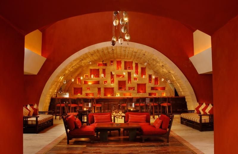 Yanni Lobby Bar im Carols Beau Rivage