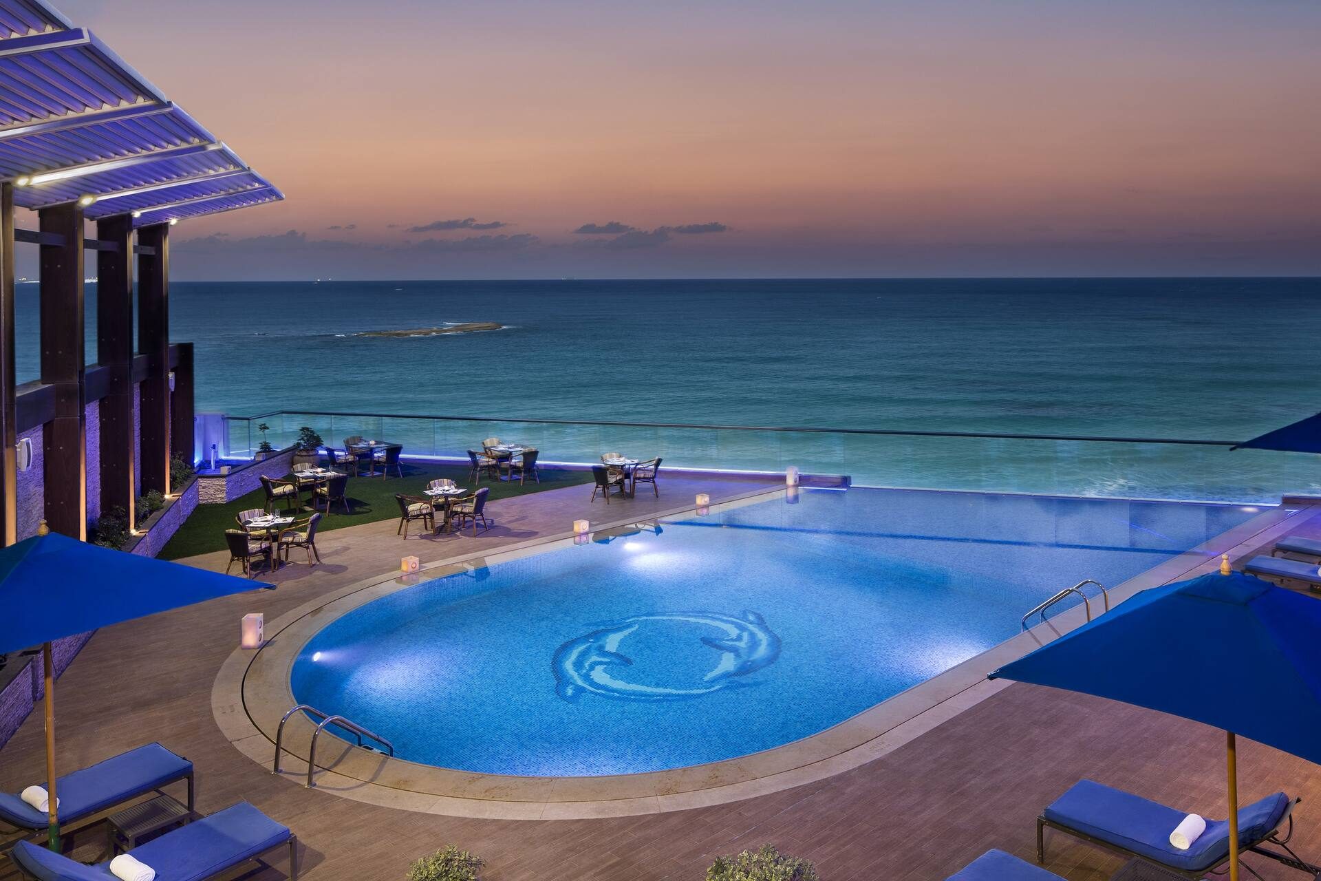Dachpool des Hilton Alexandria Corniche