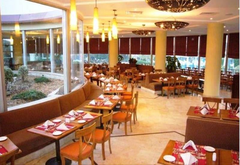 Pyramids Park Resort Cairo – Hotelansicht
