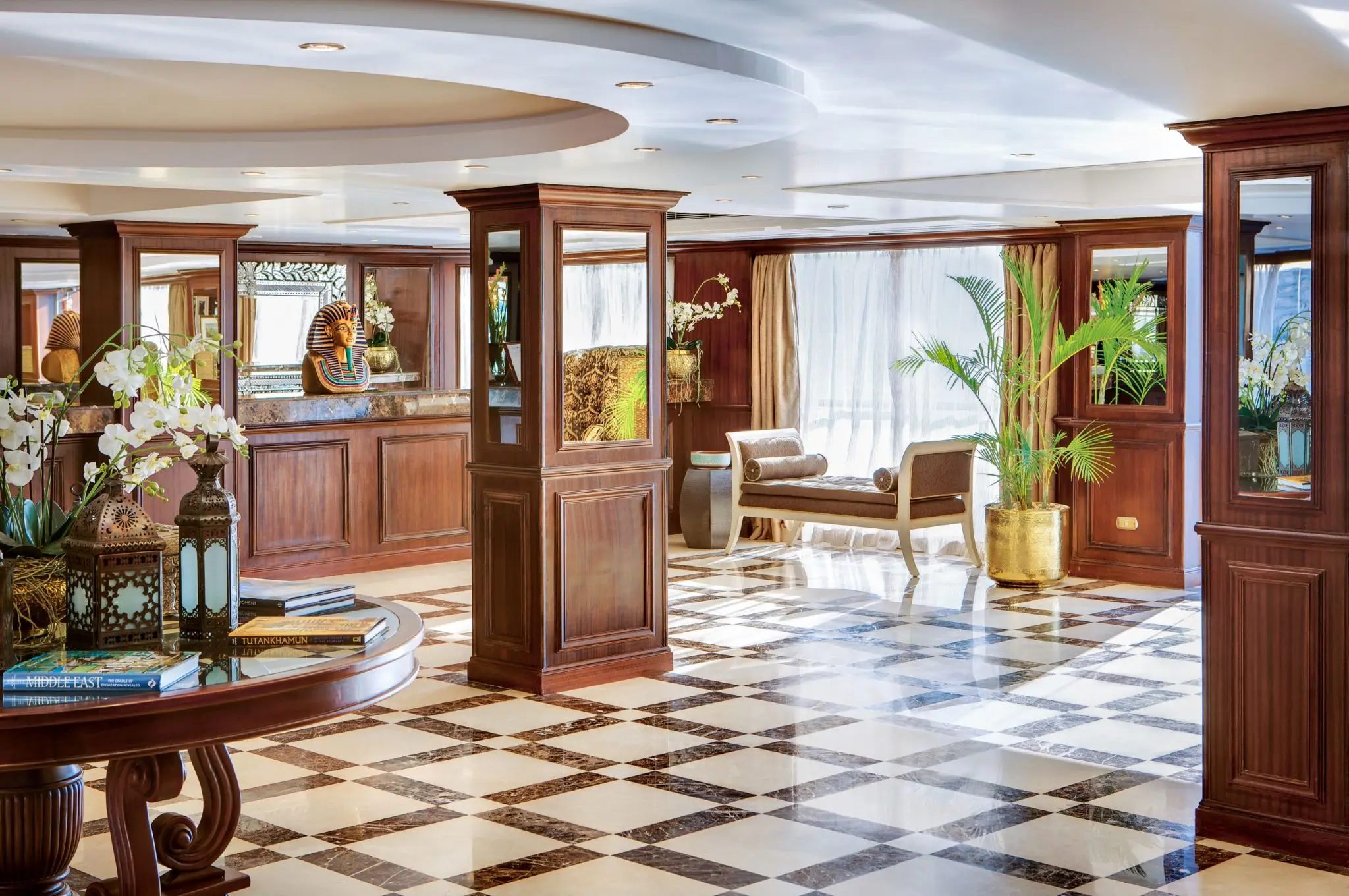 Lobby der MS Tosca