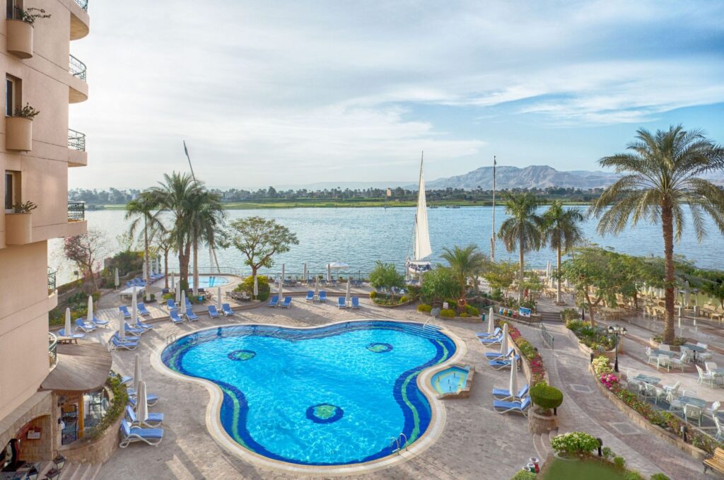 Pool und Nilblick des Steigenberger Nile Palace Luxor